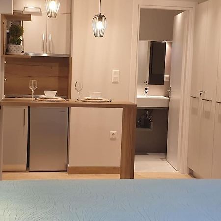 Stylish Studio Near Athens Hilton, Self Check-In! Экстерьер фото
