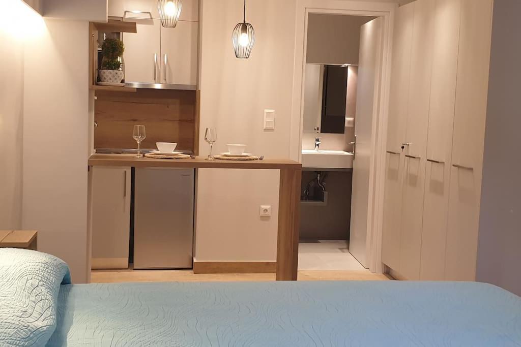 Stylish Studio Near Athens Hilton, Self Check-In! Экстерьер фото